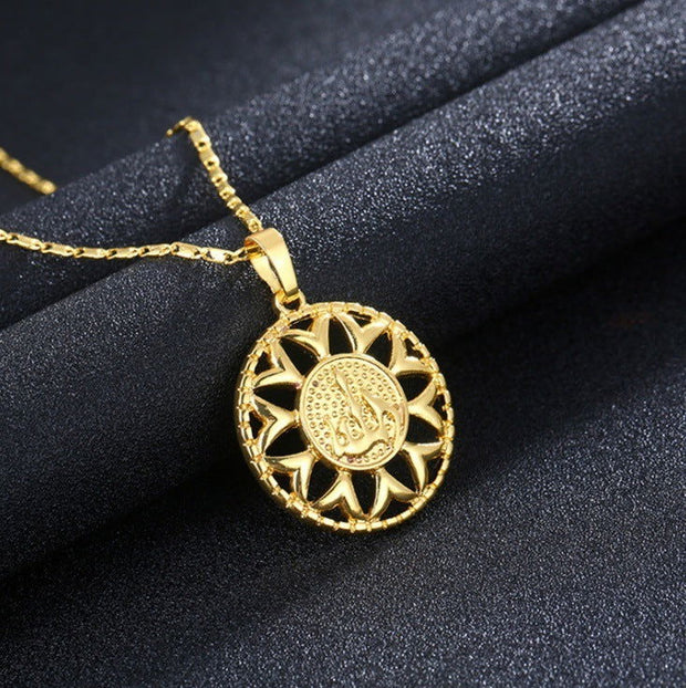 Fashion Sunflower Necklace Jewelry For Men And Women - Glow Goddess Cosmetics